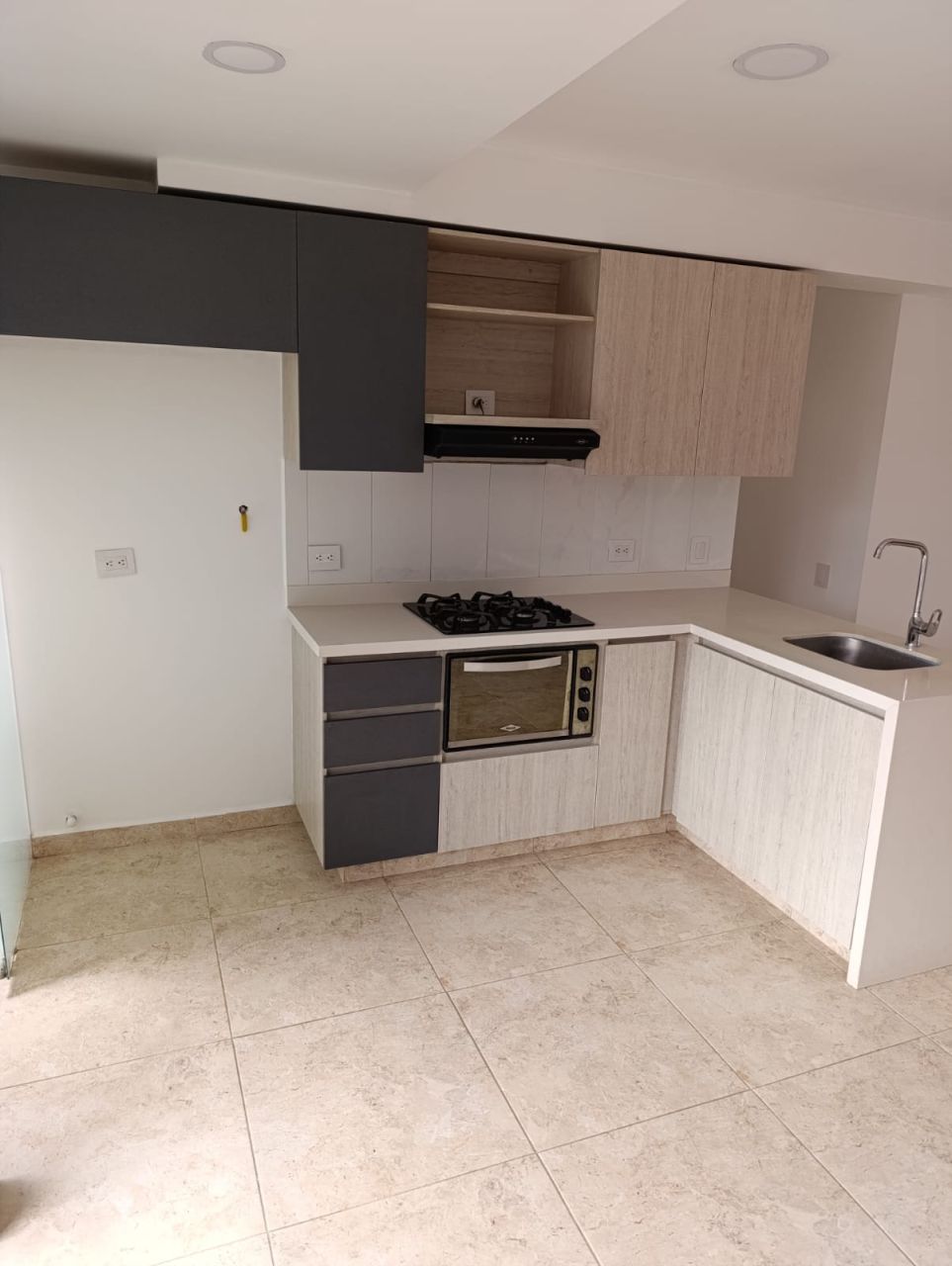 Apartamento en arriendo Antioquia La Estrella San Andrés 74 m2 Habitaciones 3 Baños 2 Garajes 1 Precio $2800000
