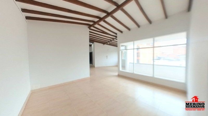 Apartamento en arriendo Antioquia Medellín Ferreni 94 m2 Habitaciones 3 Baños 3 Garajes 0 Precio $2500000