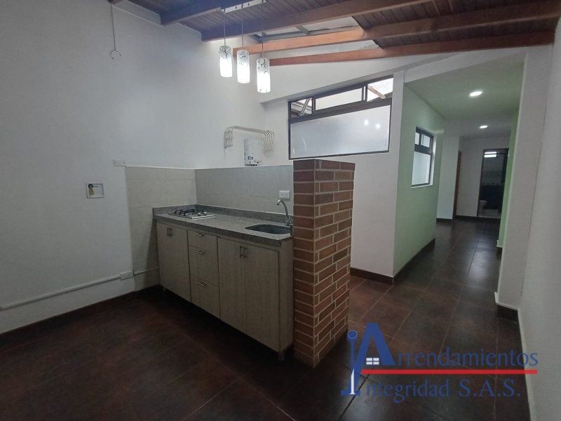 Apartaestudio en arriendo Antioquia Medellín Miravalle 39 m2 Habitaciones 1 Baños 1 Garajes 0 Precio $1400000