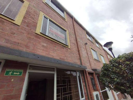 Casa en arriendo Cundinamarca Bogotá Timiza A 63 m2 Habitaciones 4 Baños 1 Garajes 0 Precio $1700000