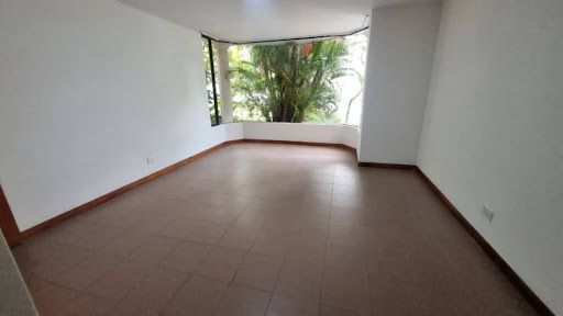 Casa en arriendo Antioquia Medellín El Castillo 265 m2 Habitaciones 4 Baños 4 Garajes 1 Precio $8200000
