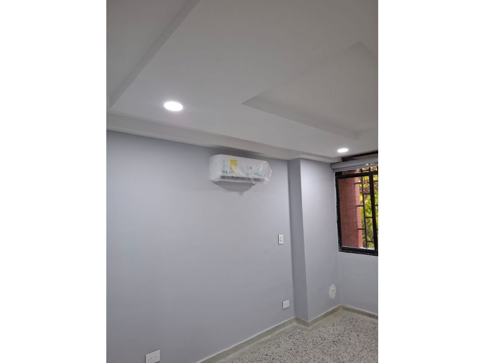 Oficina en arriendo Bolívar Cartagena Boca Grande 27 m2 Habitaciones 0 Baños 1 Garajes 0 Precio $2850000