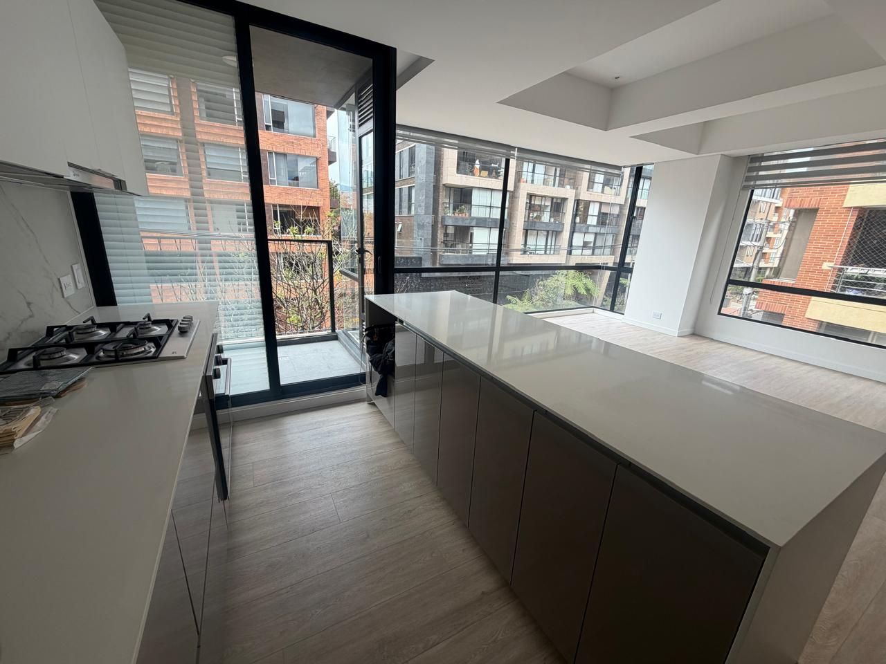 Apartamento en arriendo Cundinamarca Bogotá San Patricio 104 m2 Habitaciones 3 Baños 3 Garajes 2 Precio $6900000