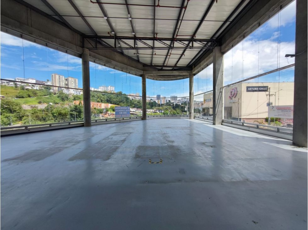 Local en arriendo Caldas Manizales Camilo Torres 300 m2 Habitaciones 0 Baños 2 Garajes 1 Precio $19800000