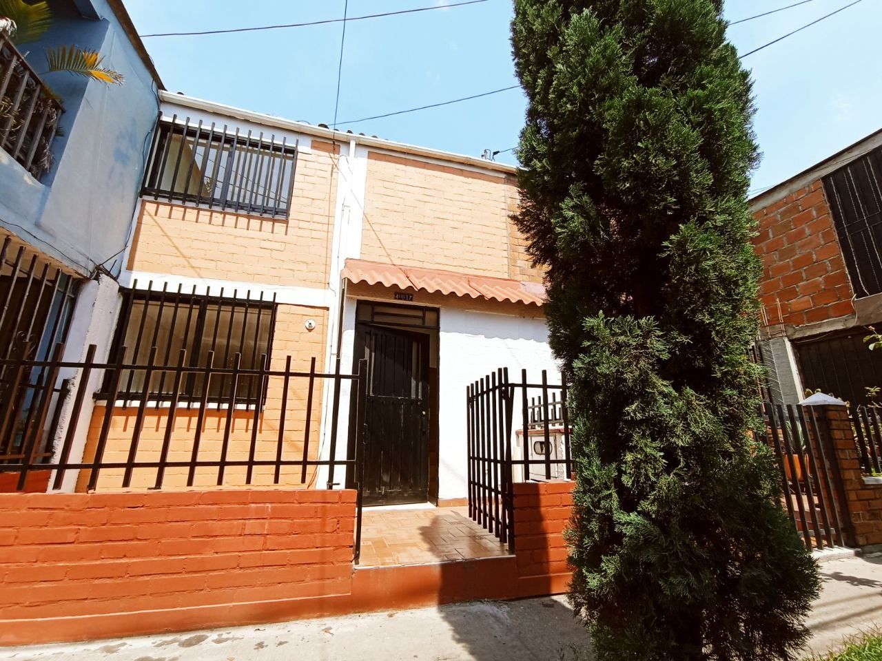 Casa en arriendo Valle Del Cauca Cali Sector Transito Municipal 46 m2 Habitaciones 3 Baños 1 Garajes 0 Precio $1100000