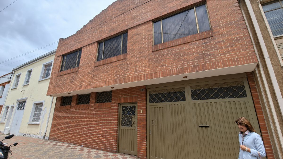 Bodega en venta Cundinamarca Bogotá La Estrada 393 m2 Habitaciones 0 Baños 8 Garajes 3 Precio $1850000000