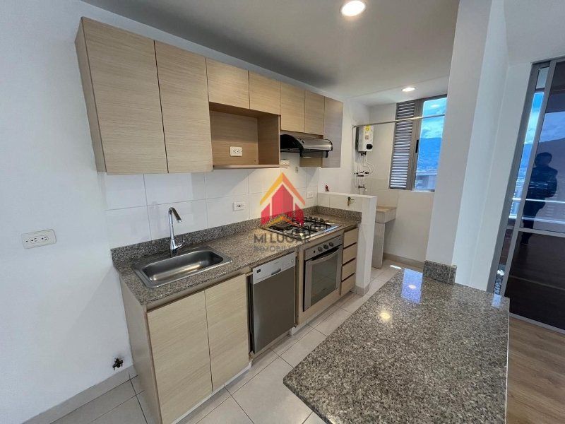 Apartamento en arriendo Antioquia Envigado El Esmeraldal 70 m2 Habitaciones 2 Baños 2 Garajes 2 Precio $3750000