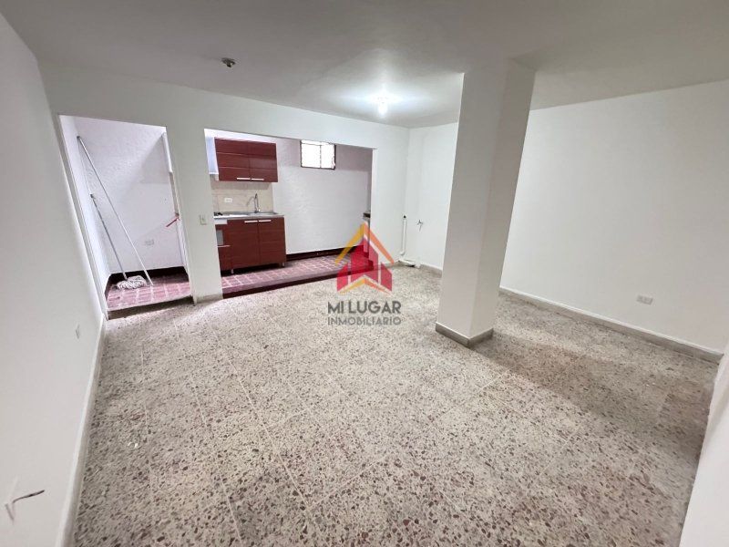 Apartaestudio en arriendo Antioquia Envigado Zona Centro 35 m2 Habitaciones 1 Baños 1 Garajes 0 Precio $1500000