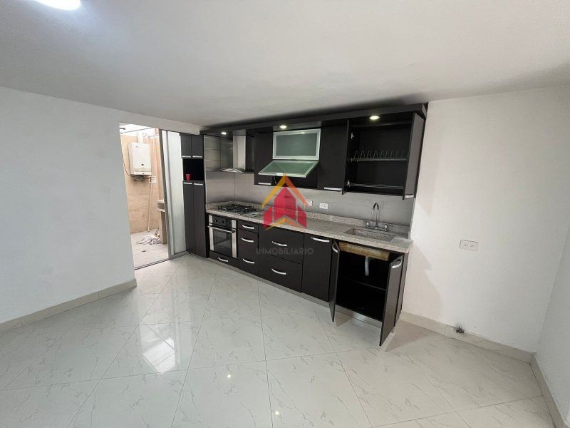 Casa en arriendo Antioquia Envigado La Mesa 190 m2 Habitaciones 3 Baños 3 Garajes 2 Precio $4800000