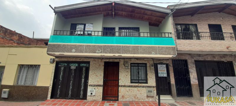 Casa en arriendo Antioquia Itagüí Camparola 105 m2 Habitaciones 3 Baños 1 Garajes 0 Precio $1900000