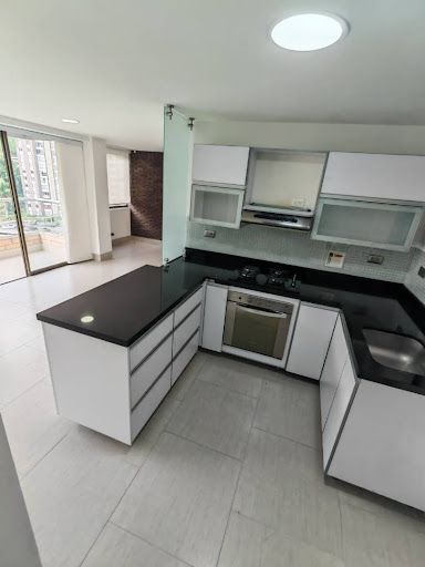 Apartamento en arriendo Antioquia Medellín Altos Del Poblado 75 m2 Habitaciones 2 Baños 2 Garajes 1 Precio $4500000