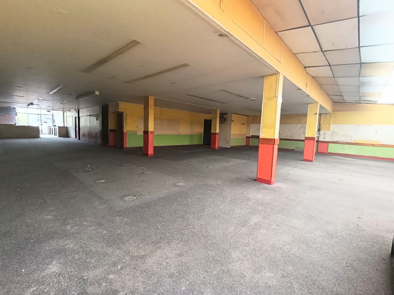 Local en arriendo Cundinamarca Bogotá Acacias Usaquen 400 m2 Habitaciones 0 Baños 3 Garajes 0 Precio $25000000
