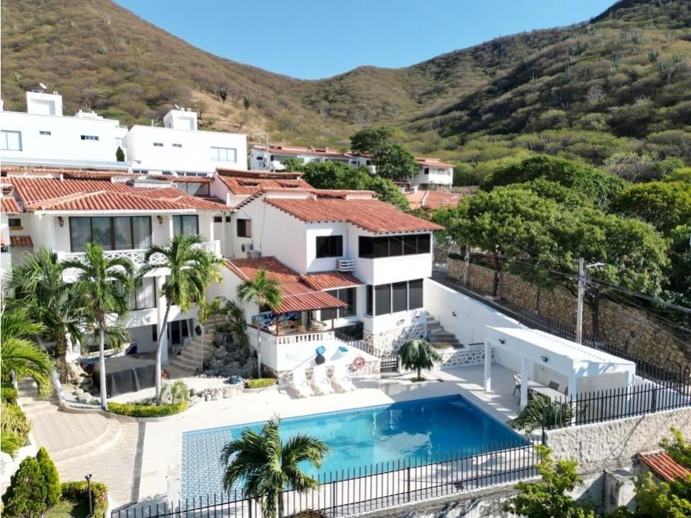 Casa en venta Magdalena Santa Marta La Magdalena 300 m2 Habitaciones 3 Baños 3 Garajes 3 Precio $1350000000