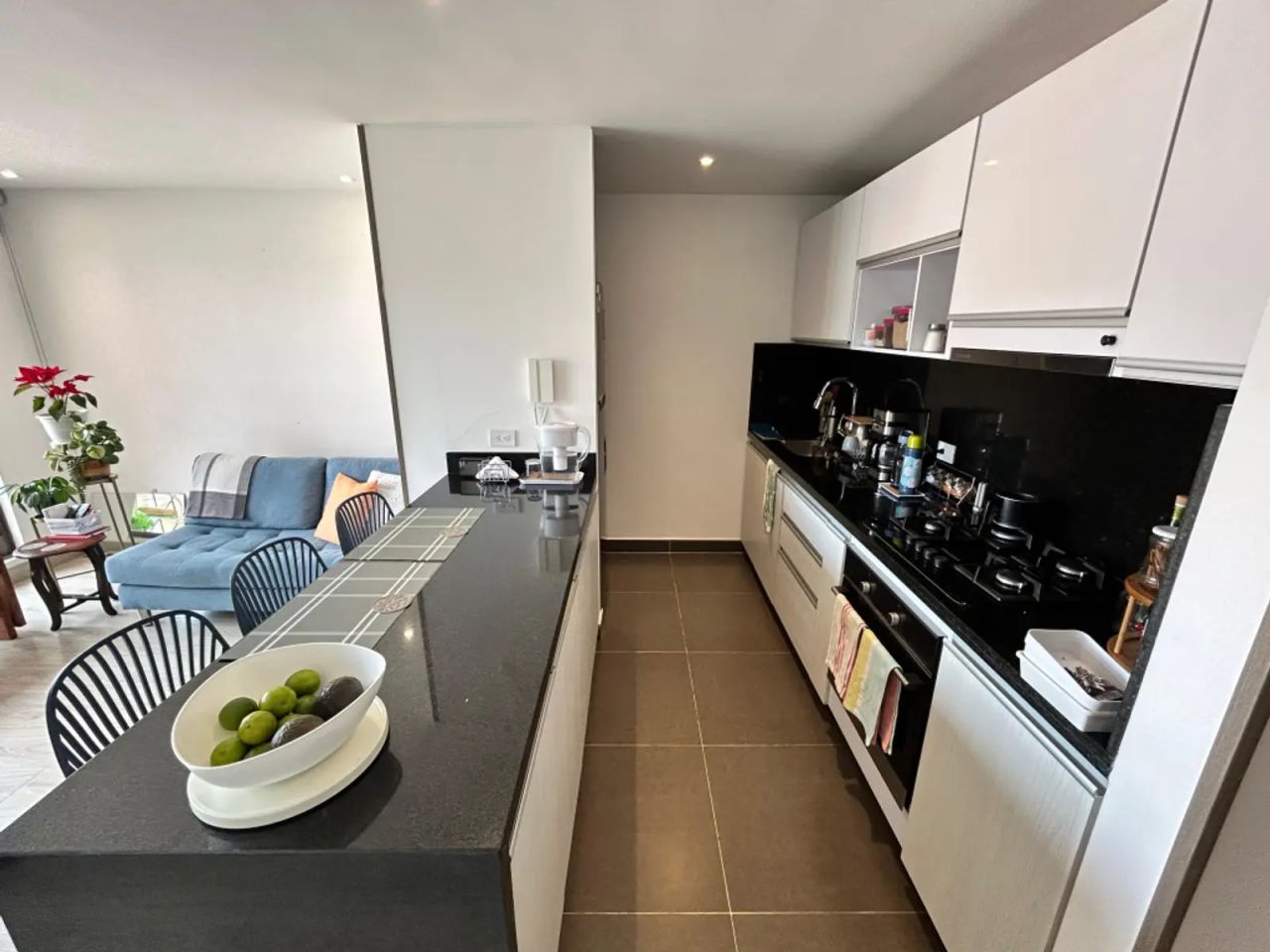 Apartamento en venta Cundinamarca Bogotá El Plan 57 m2 Habitaciones 1 Baños 1 Garajes 1 Precio $315000000