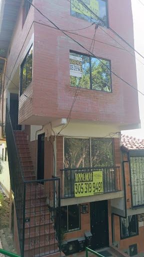 Apartamento en arriendo Antioquia Medellín Bombona No2 60 m2 Habitaciones 2 Baños 3 Garajes 0 Precio $1900000