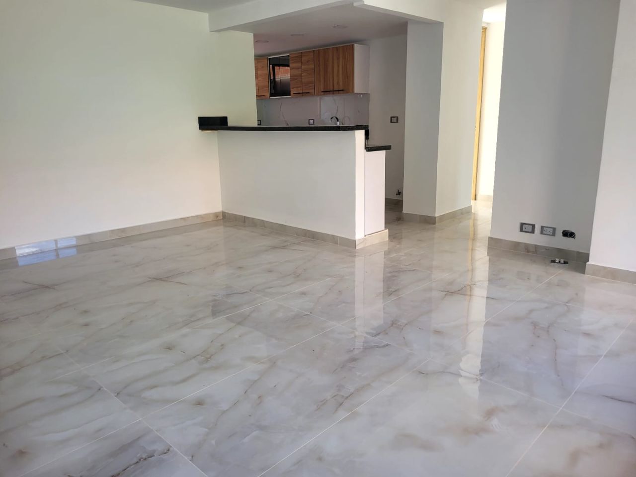 Apartamento en arriendo Antioquia Envigado La Pradera 92 m2 Habitaciones 3 Baños 3 Garajes 1 Precio $4900000