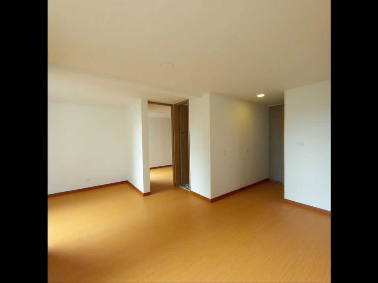 Apartamento en venta Cundinamarca Bogotá El Plan 32 m2 Habitaciones 1 Baños 1 Garajes 1 Precio $210000000