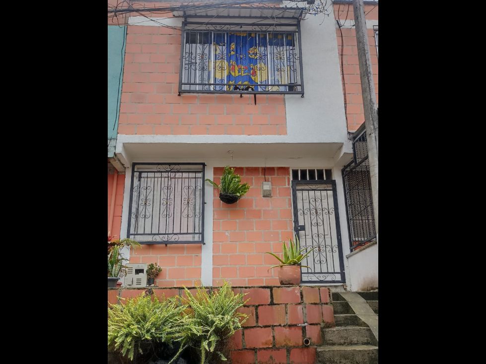 Casa en venta Risaralda Dosquebradas Dosquebradas 100 m2 Habitaciones 3 Baños 2 Garajes 0 Precio $230000000