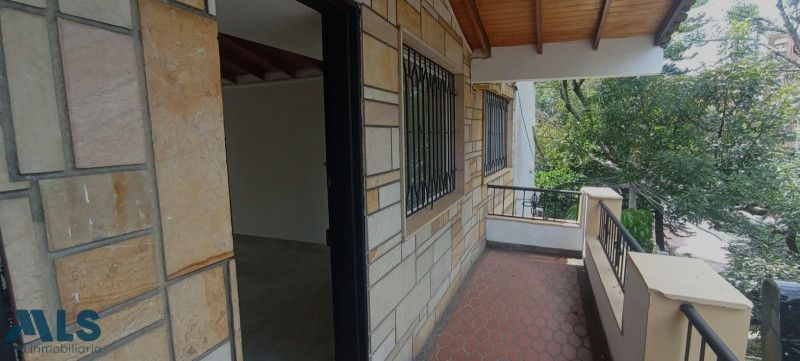 Apartamento en venta Antioquia Medellín La Floresta 50 m2 Habitaciones 2 Baños 1 Garajes 0 Precio $320000000