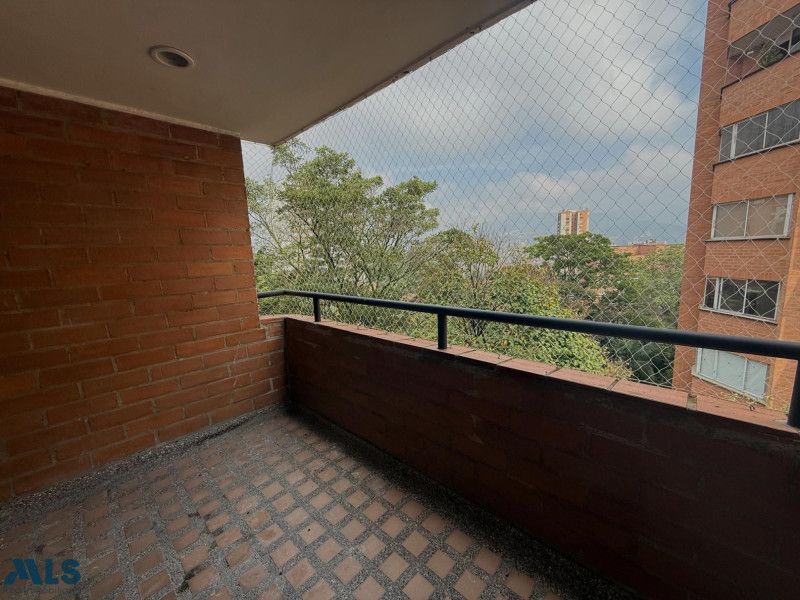 Apartamento en venta Antioquia Medellín El Diamante No2 110 m2 Habitaciones 3 Baños 2 Garajes 1 Precio $680000000