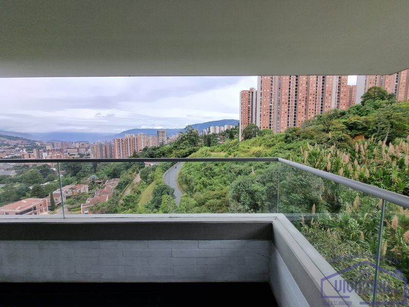 Apartamento en venta Antioquia Sabaneta Paso Ancho 97 m2 Habitaciones 3 Baños 2 Garajes 2 Precio $750000000