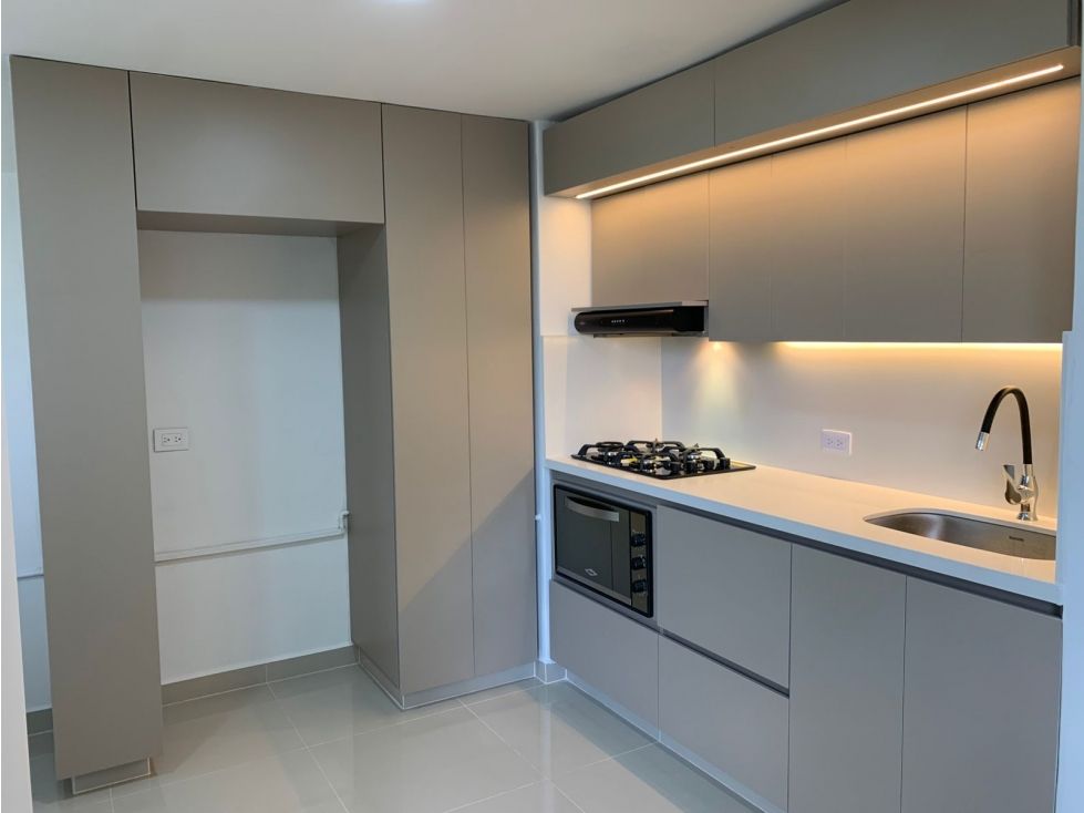 Apartamento en arriendo Antioquia Medellín Urbanizacion Villa Del Escorial 70 m2 Habitaciones 3 Baños 2 Garajes 0 Precio $2700000
