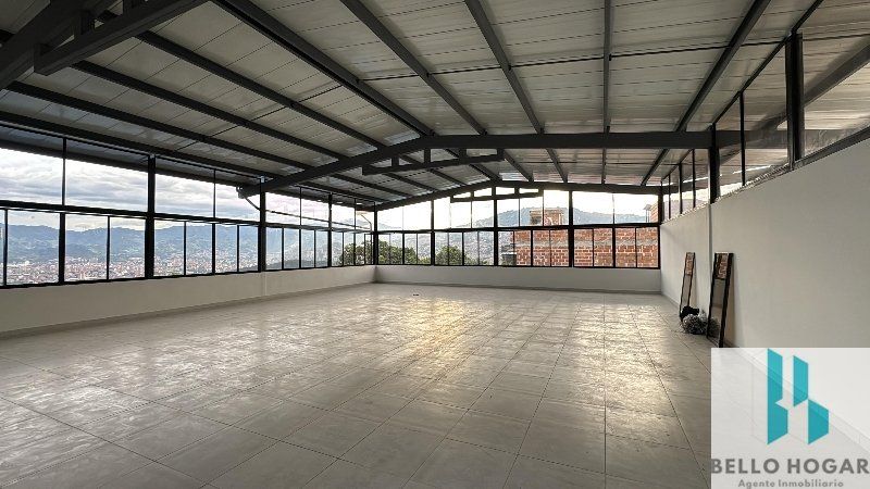 Local en arriendo Antioquia Medellín El Raizal 340 m2 Habitaciones 0 Baños 2 Garajes 0 Precio $4800000