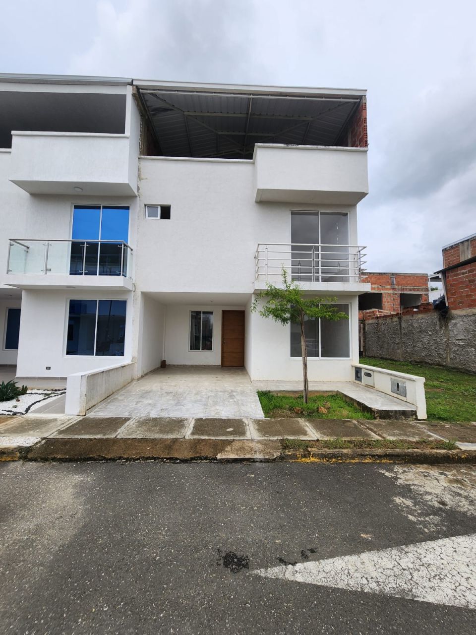 Apartamento en arriendo Valle Del Cauca Jamundí Juan De Ampudia 72 m2 Habitaciones 3 Baños 3 Garajes 1 Precio $1300000