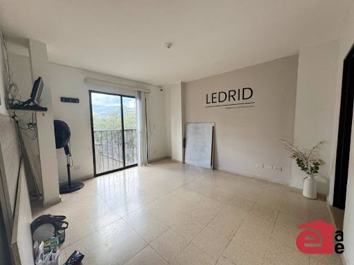 Oficina en arriendo Antioquia Envigado La Magnolia 100 m2 Habitaciones 0 Baños 2 Garajes 0 Precio $3500000