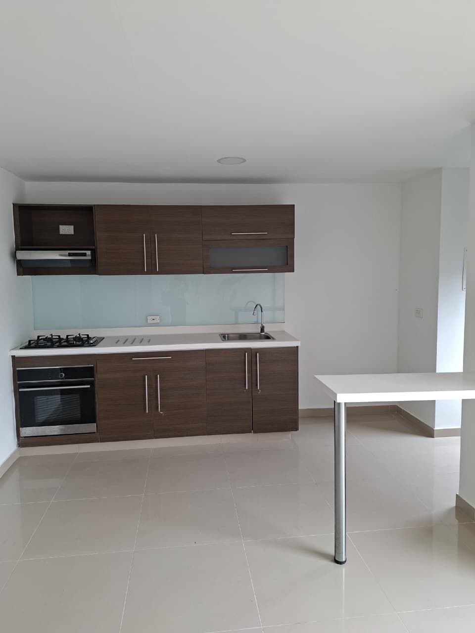 Apartamento en arriendo o venta Tolima Ibagué Limonar Sc V 83 m2 Habitaciones 3 Baños 2 Garajes 1 Precio venta $400000000 Precio arriendo $2600000