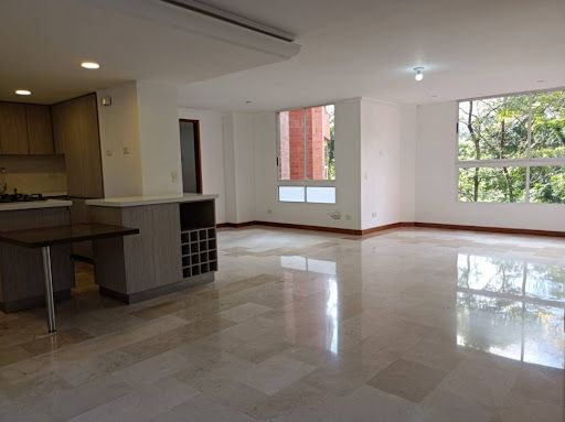 Apartamento en arriendo Antioquia Envigado Villa Grande 115 m2 Habitaciones 3 Baños 3 Garajes 2 Precio $4800000