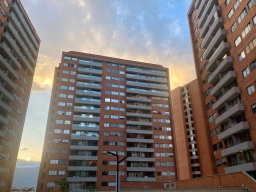 Apartamento en arriendo Antioquia Envigado La Pradera 100 m2 Habitaciones 3 Baños 2 Garajes 2 Precio $4900000
