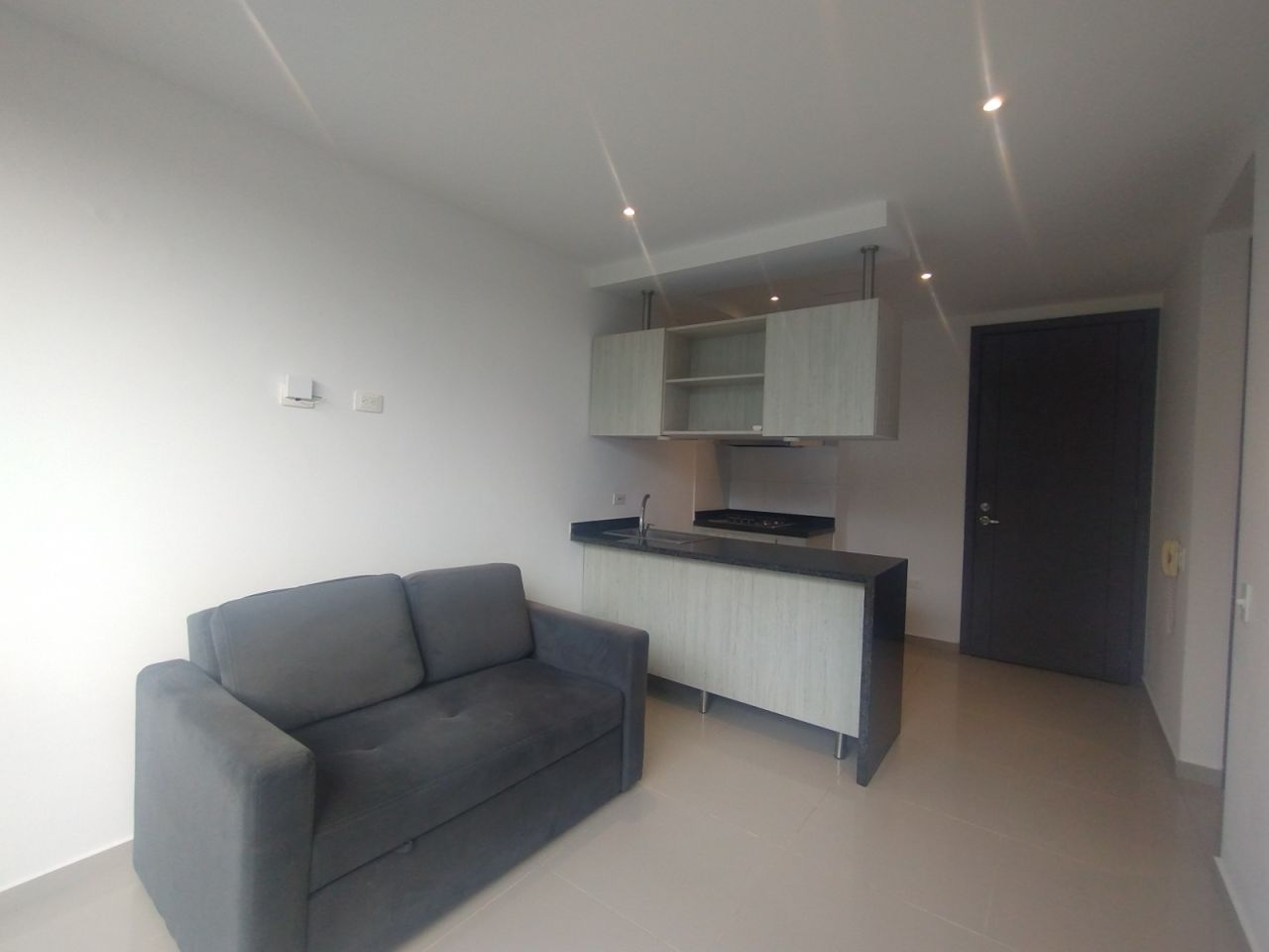Apartamento en arriendo Atlántico Barranquilla Altamira 40 m2 Habitaciones 1 Baños 2 Garajes 1 Precio $2400000