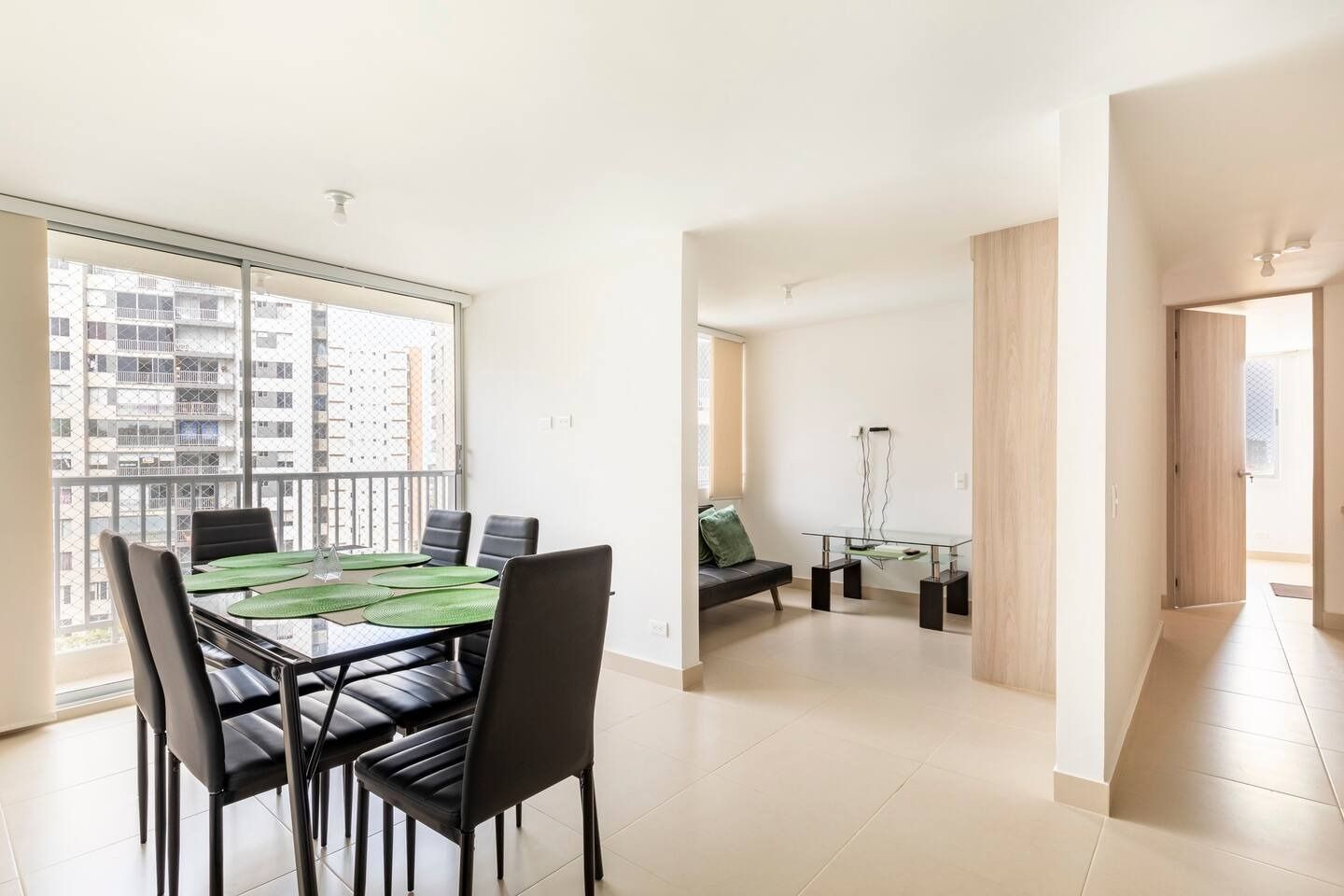 Apartamento en arriendo Atlántico Barranquilla Cr Madeira 66 m2 Habitaciones 2 Baños 2 Garajes 1 Precio $2900000