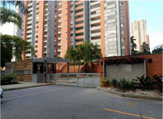 Apartamento en arriendo Antioquia Medellín Los Balsos No 1 152 m2 Habitaciones 3 Baños 4 Garajes 2 Precio $8368000