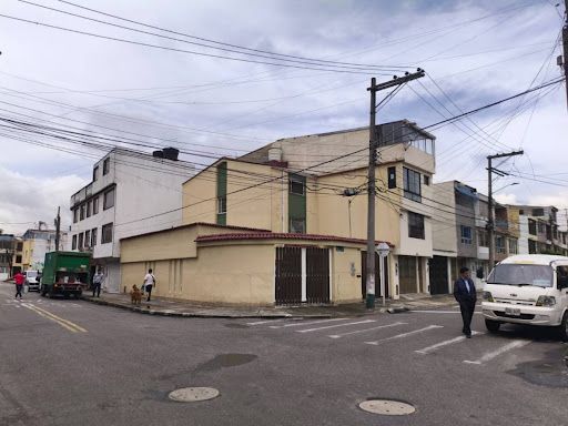 Casa en venta Cundinamarca Bogotá El Tintal 160 m2 Habitaciones 4 Baños 3 Garajes 4 Precio $1200000000