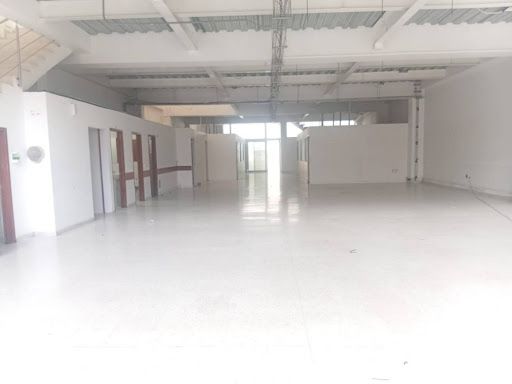 Bodega en arriendo Cundinamarca Bogotá Chapinero Sur Occidental 950 m2 Habitaciones 0 Baños 8 Garajes 5 Precio $37000000