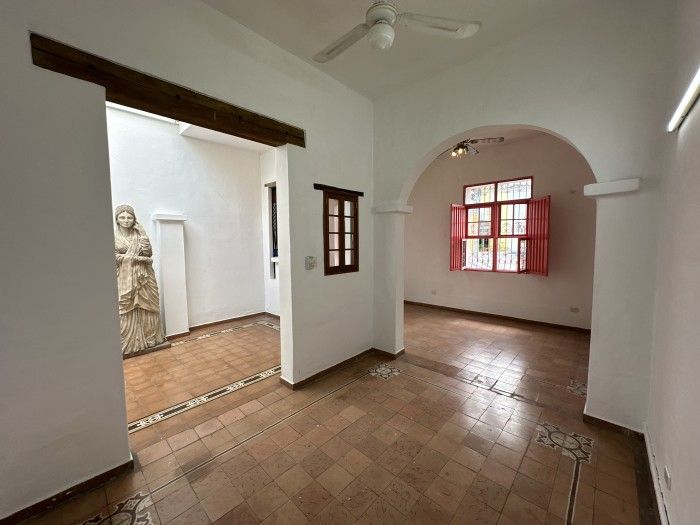 Local en arriendo Valle Del Cauca Cali San Antonio 113 m2 Habitaciones 0 Baños 2 Garajes 0 Precio $3800000