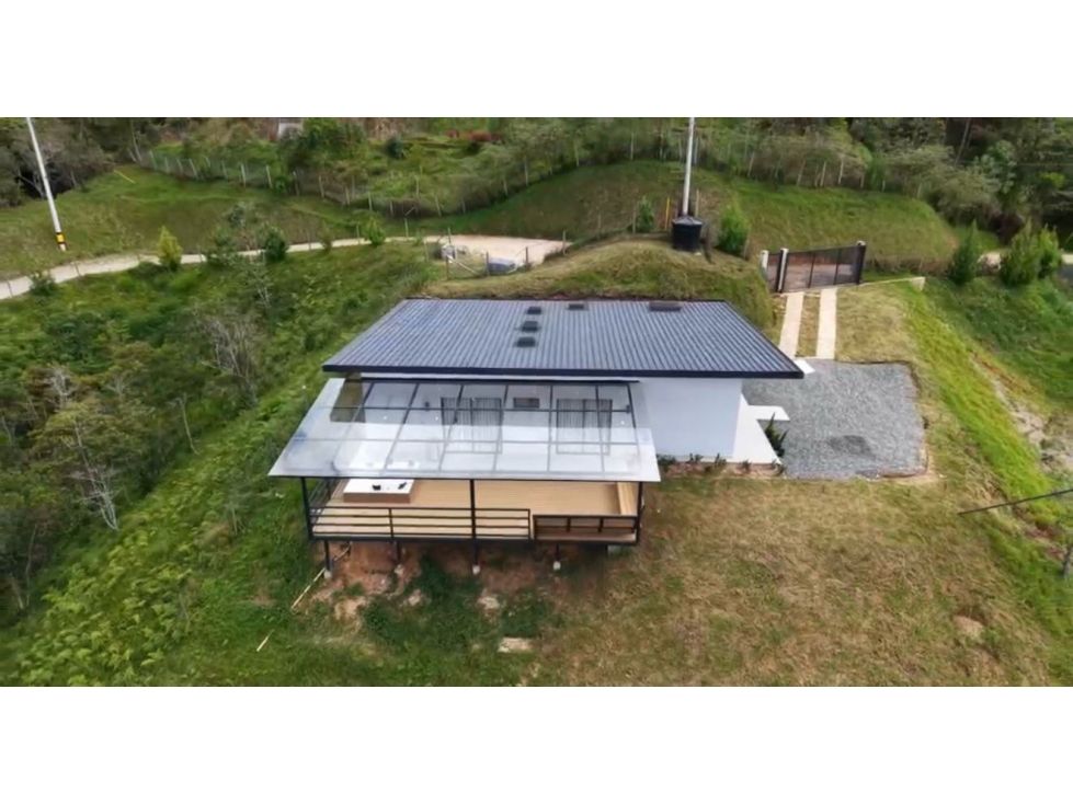Casa Campestre en venta Antioquia Santo Domingo Santo Domingo 226 m2 Habitaciones 2 Baños 3 Garajes 6 Precio $827000000