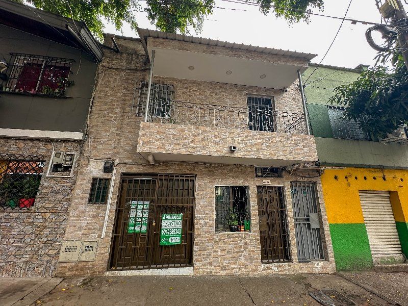 Local en arriendo Antioquia Medellín Gerona 30 m2 Habitaciones 0 Baños 1 Garajes 0 Precio $1500000