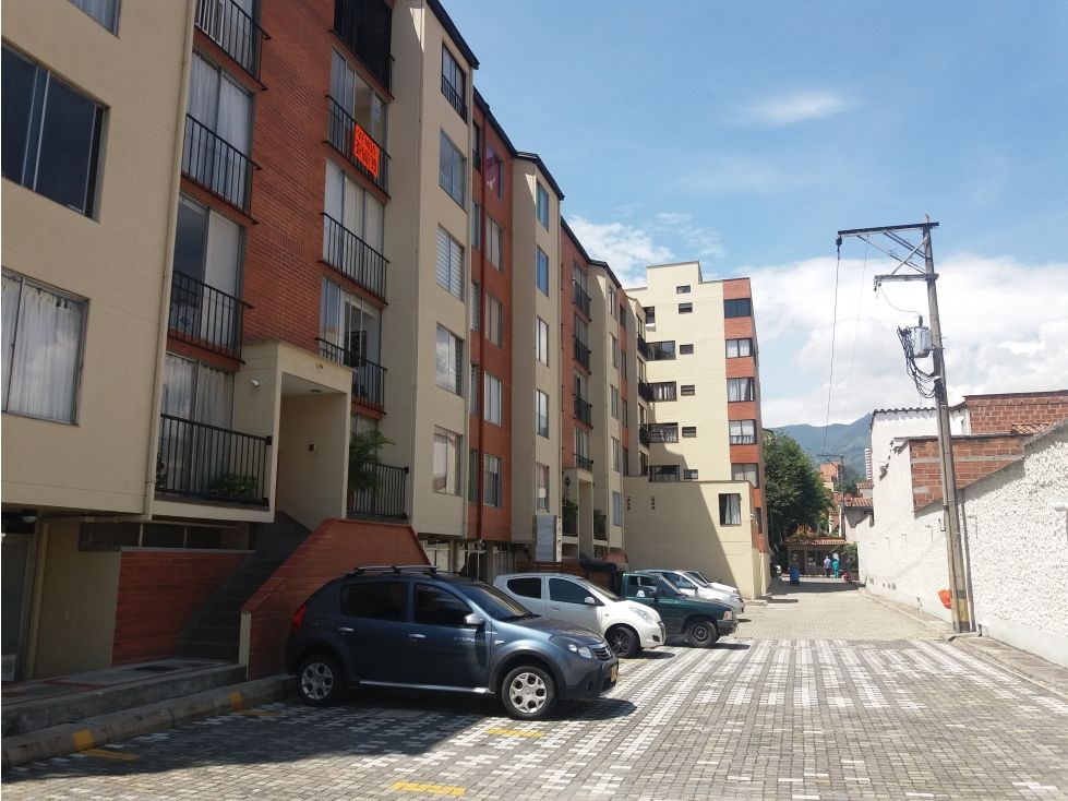 Apartaestudio en arriendo Antioquia Medellín Miravalle 35 m2 Habitaciones 1 Baños 1 Garajes 1 Precio $1700000