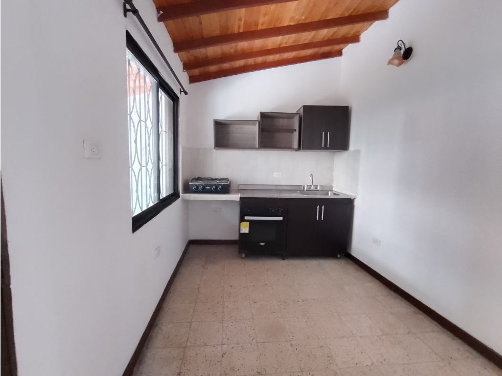 Casa en arriendo Antioquia Medellín Enciso 57 m2 Habitaciones 3 Baños 2 Garajes 0 Precio $1600000
