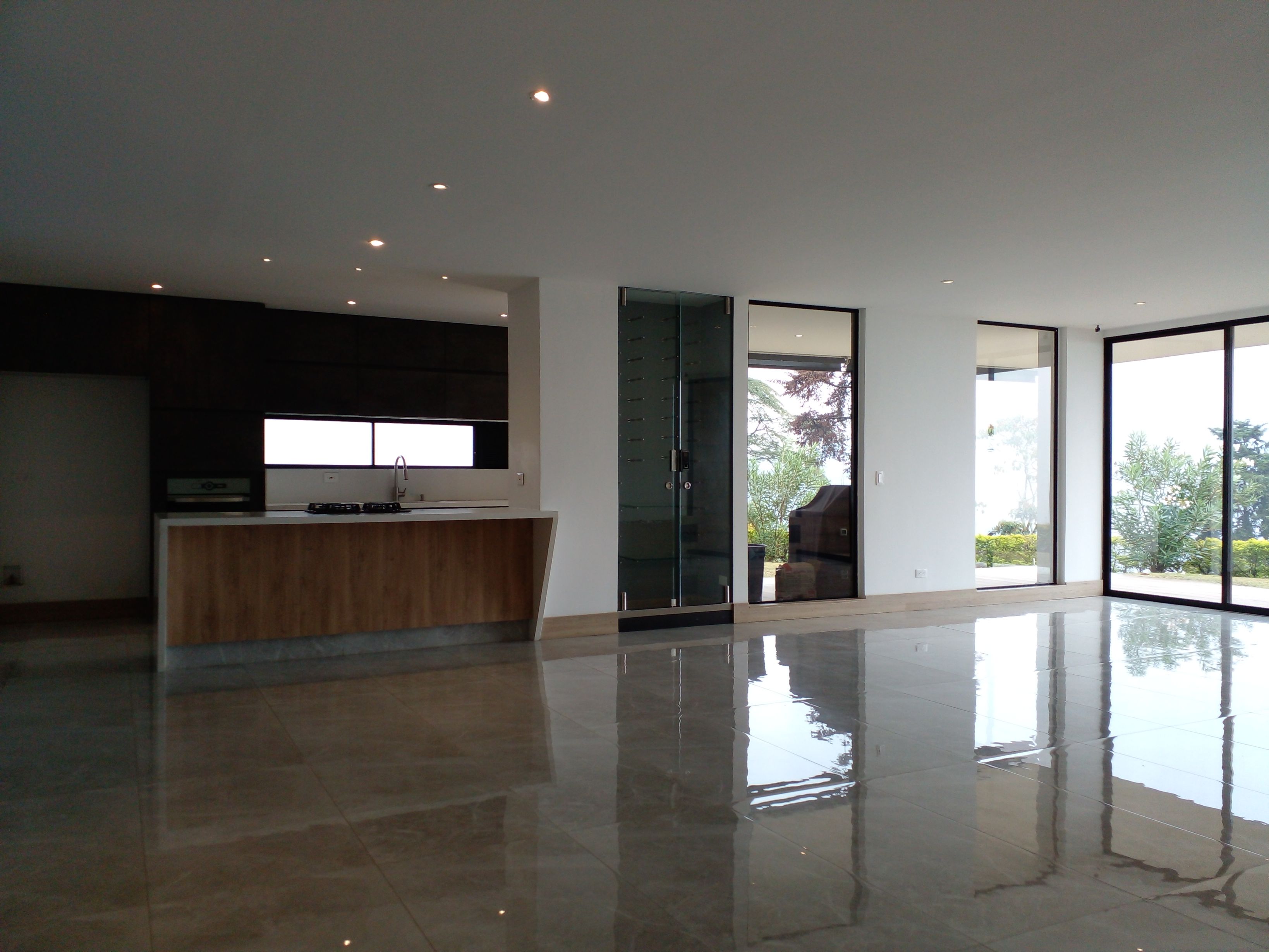 Casa en arriendo Antioquia Envigado El Chocho 320 m2 Habitaciones 3 Baños 4 Garajes 4 Precio $16700000
