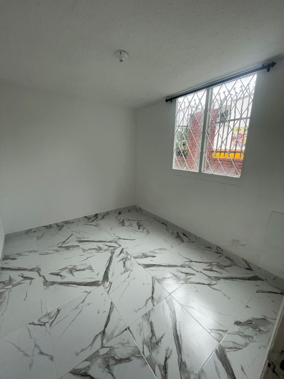 Apartamento en arriendo o venta Santander Piedecuesta Candelaria Et I 60 m2 Habitaciones 3 Baños 1 Garajes 0 Precio venta $180000000 Precio arriendo $1083000