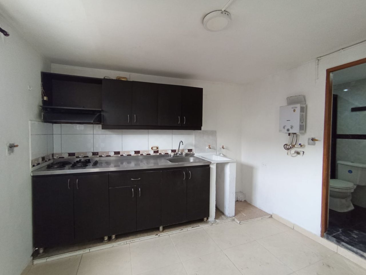 Apartamento en arriendo Antioquia Medellín Santa Cruz 75 m2 Habitaciones 2 Baños 1 Garajes 0 Precio $1200000