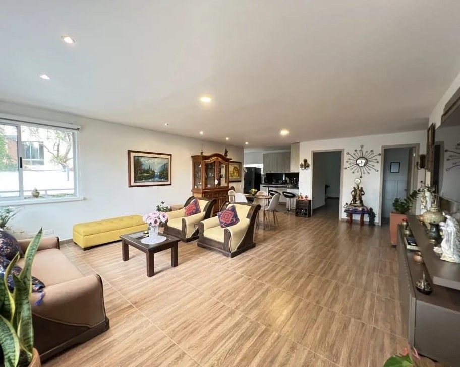 Casa en arriendo Antioquia Envigado Loma De Las Brujas 200 m2 Habitaciones 3 Baños 4 Garajes 2 Precio $15300000