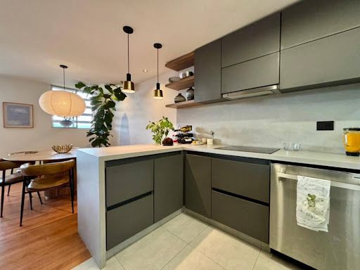 Apartamento en arriendo Antioquia Medellín Los Naranjos 117 m2 Habitaciones 2 Baños 2 Garajes 2 Precio $7500000