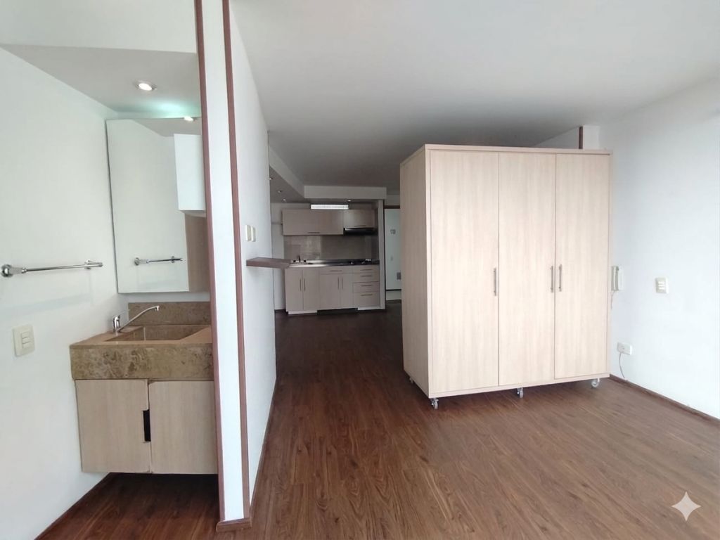 Apartaestudio en venta Cundinamarca Bogotá Chapinero Central 33 m2 Habitaciones 1 Baños 1 Garajes 0 Precio $330000000