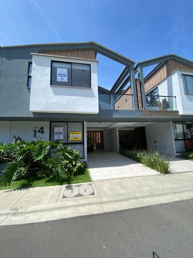 Casa en arriendo Risaralda Pereira Pereira 123 m2 Habitaciones 3 Baños 3 Garajes 2 Precio $4000000
