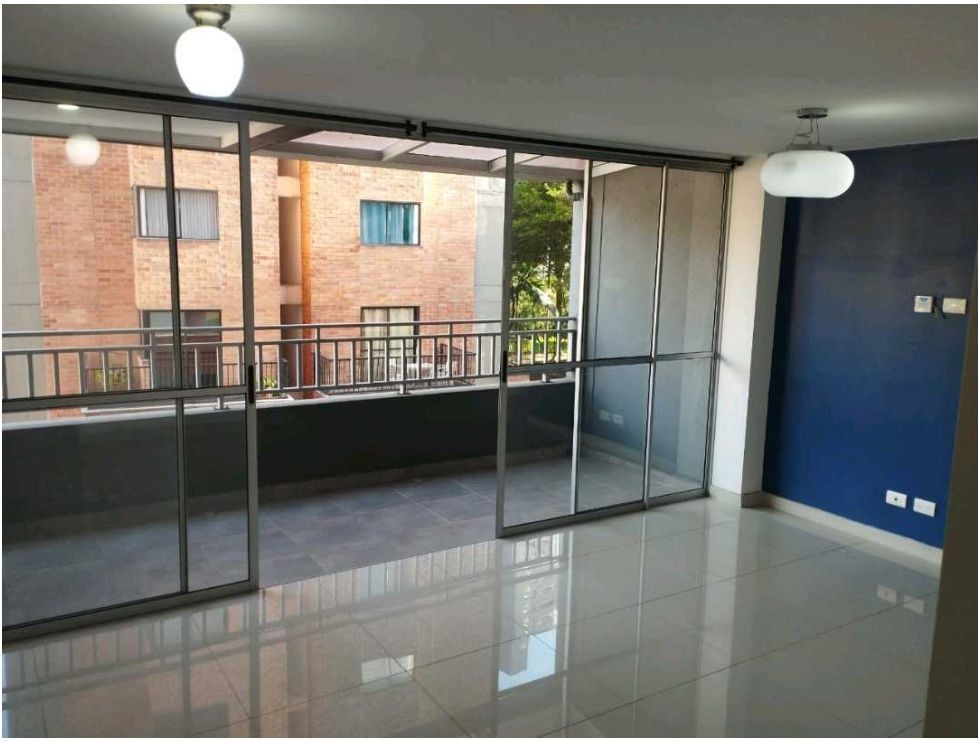 Apartamento en venta Antioquia Itagüí Santa Catalina 73 m2 Habitaciones 3 Baños 2 Garajes 1 Precio $460000000